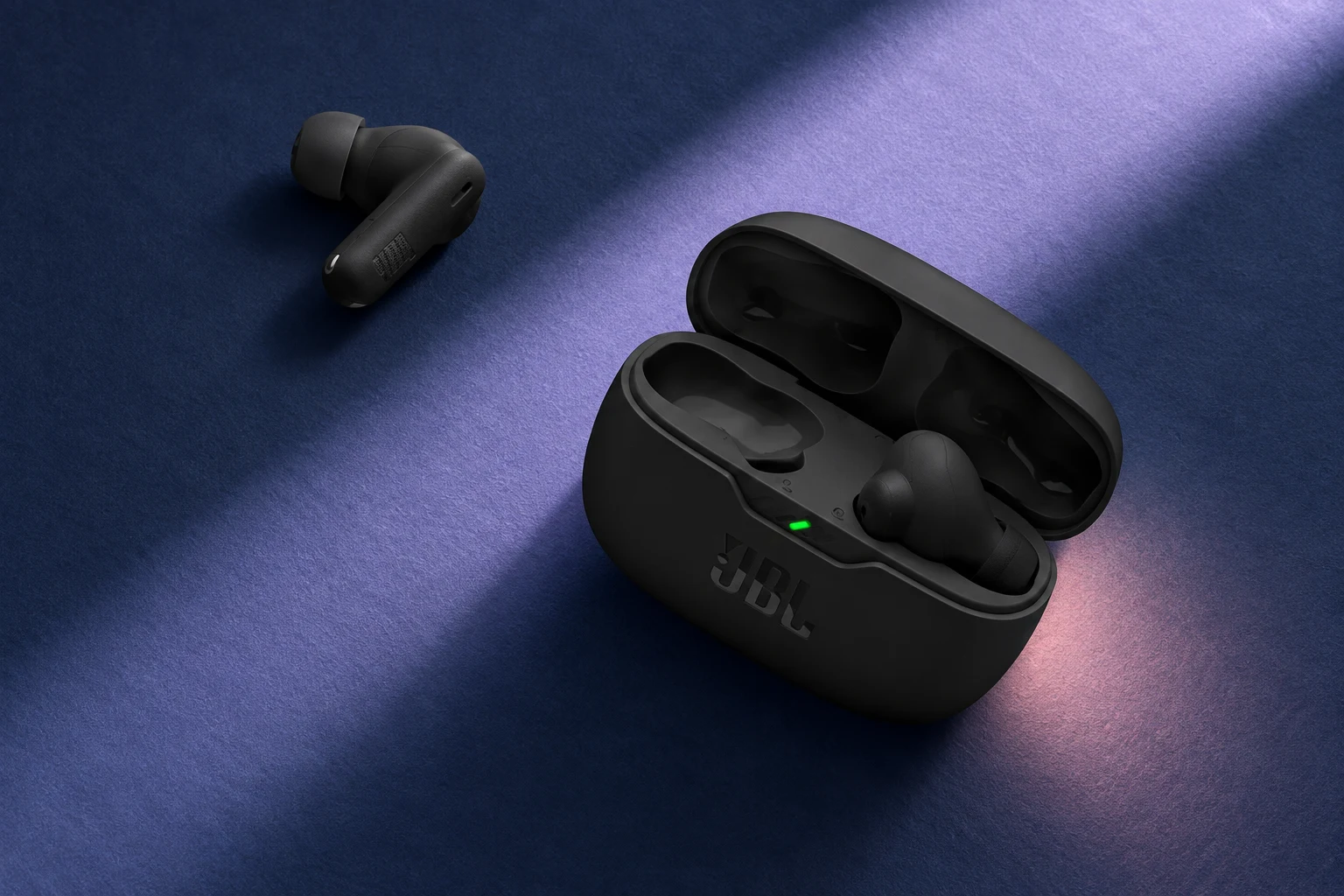 JBL Vibe Beam 2 earbuds